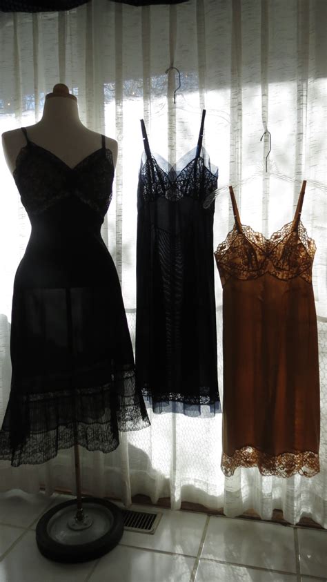 True Vintage Lingerie Its All About The Lace Magicvintagespy