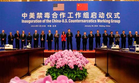 Estados Unidos y China reanudan conversaciones para frenar el tráfico