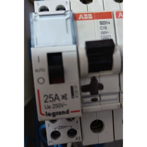 Контактор модульный Legrand CX3 230V 2 полюса 2НО 25А бесшумный с ...