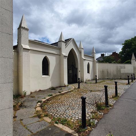 Friar’s Bush Cemetery – Unveiling Belfast’s messy past to curious