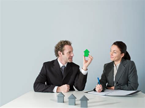 Navigating The Path: How To Become A Real Estate Agent In 2024