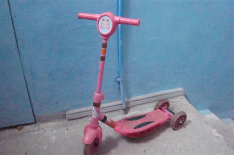 Самокат 170 леев.