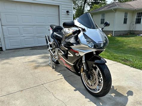 honda cbr  rr