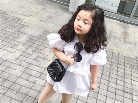 Điểm danh những nhóc tỳ đáng yêu và nổi tiếng nhà hot girl Việt