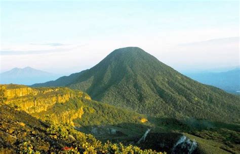 Tempat Wisata Di Cianjur Yang Menarik Dikunjungi Okezone Travel