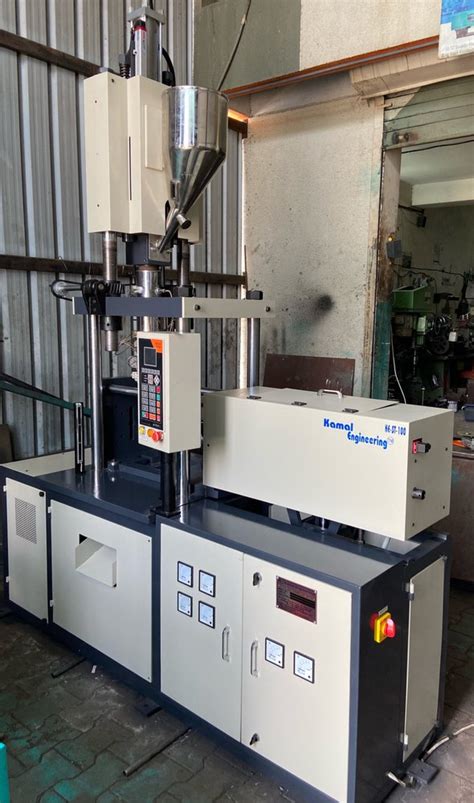 Plastic Vertical Injection Moulding Machine At Rs Unit