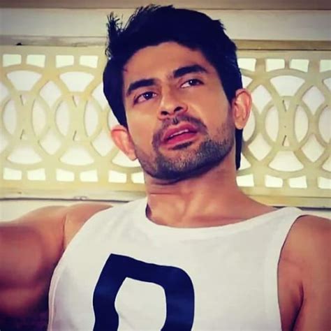 hussain kuwajerwala   love    part   digital space