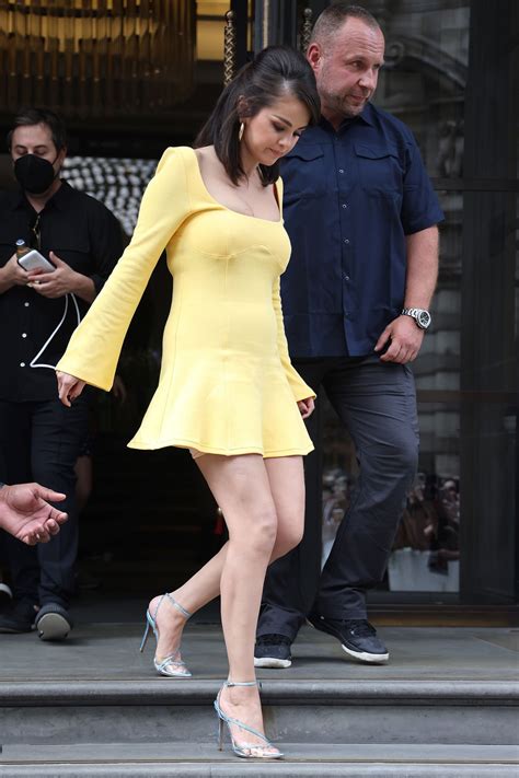 Selena Gomez Sexy Legs And Boobs Hot Celebs Home