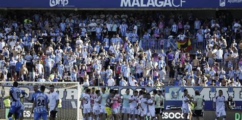 Málaga CF La afición explota en la jornada 4 y canta Guede vete ya