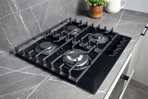 Contemporary Black Tempered Glass Gas Stove Hob With Wok Burner With