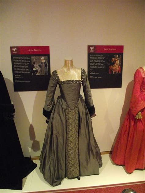 Anne Boleyn's execution gown | Historical dresses, Fashion history, Tudor dress