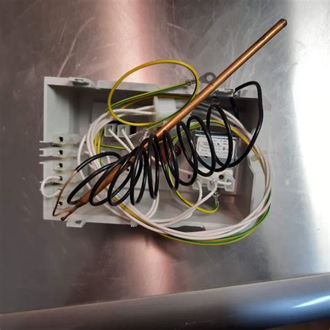Termostat Ventilokonvektora