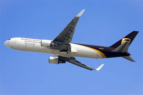 Cargo | Simple Flying