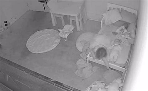 B Chia S Clip Trong Ph Ng Con G I L C N A M D N M Ng Chia Phe Tranh C I Gay G T