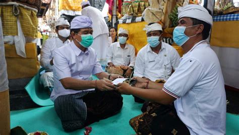 Bupati Suwirta Hadiri Karya Memungkah Ngenteg Linggih Di Desa Klumpu