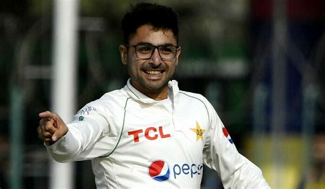 pakistan face abrars injury scare    australia test