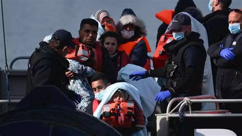 Travers Es Ill Gales De La Manche Arrestation Dune Albanaise