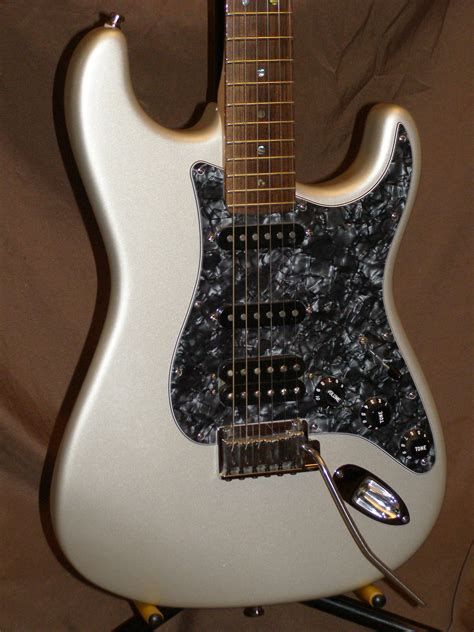 2010 Fender American Deluxe Stratocaster Hss Review