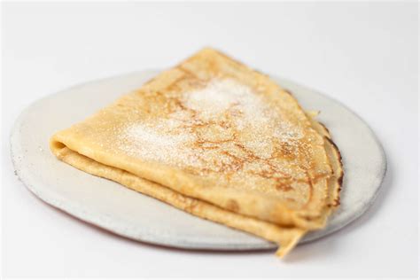 Les crêpes beurre sucre la recette dHélène Pietrini