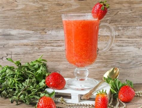 Морс из клубники: рецепт с фото, секреты приготовления