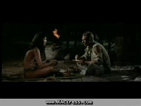 Ratna Assan Shows Her Tits To Steve McQueen XNXX