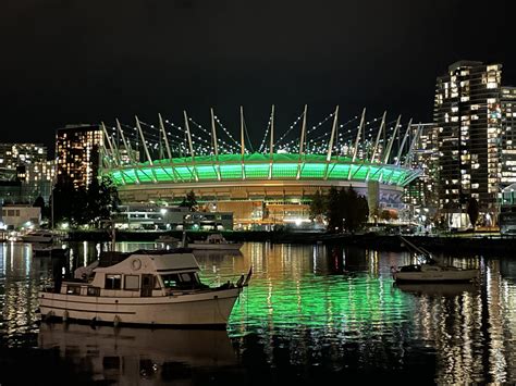 Vancouver Landmarks Turning Green for Waste Reduction Week - SPEC