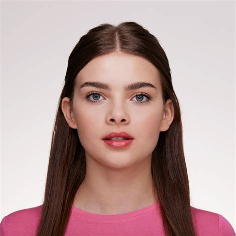 Essence Hydrating Nude Rossetto Idratante In Crema Notino It