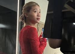 Hot girl TDDC Phạm Như Phương bị nói làm màu tẩy trắng khi kêu gọi từ thiện mùa bão lũ và động