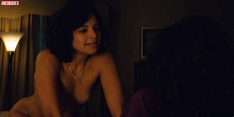 Naked Shakira Barrera In Glow