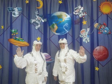 День Космонавтики, как и любая важная дата календаря, празднуется в ...