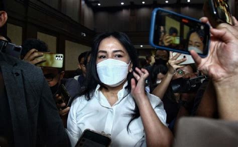 Ikuti Jejak Suaminya Istri Rafael Alun Bisa Jadi Tersangka Kasus