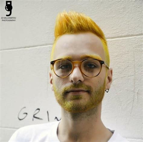 Ο ΗΛΙΑΣ ΑΠΟ ΤΗΝ ΚΑΛΑΜΑΤΑ ΕΙΝΑΙ GAY ΔΙΧΑΖΕΙ ΛΥΚΕΙΟ ΤΗΣ ΑΘΗΝΑΣ LGBT GREECE NEWS ΝΕΑ ΤΑΙΝΙΕΣ