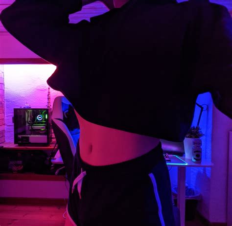 OnlyFans @Findela - Best Muscle Girls from USA – Follow, Watch