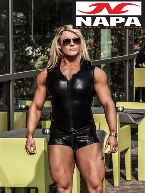 Lisa Cross Strip And Naked Muscle Posing Uploaded By Ederor My XXX Hot Girl