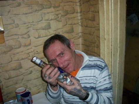 Создать мем "алкаш, алкоголик, алкаш с бутылкой" - Картинки - Meme ...