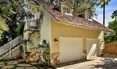 Kenny G House The Malibu Pad Urban Splatter