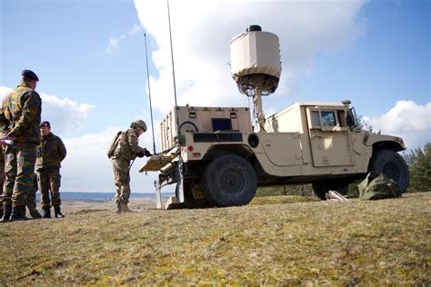 cr target acquisition section give demonstration  antpq  radar