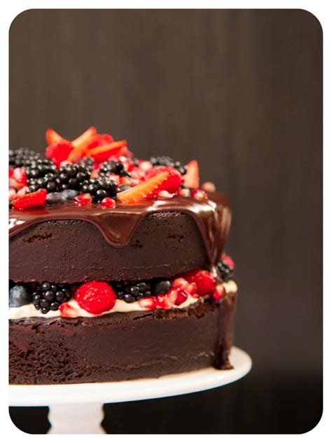 Bolo Pelado De Chocolate Frutas Vermelhas Aka Naked Cake