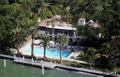 Phil Collins Buys Jennifer Lopez S Former Miami Mansion For Million