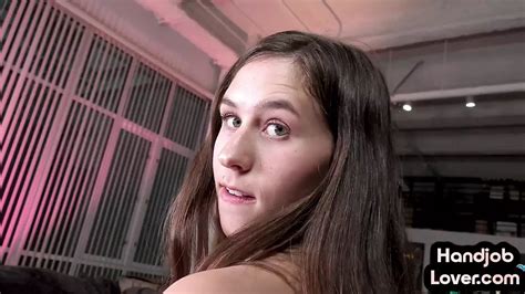 Wanking Loving Amateur Show Off Her Skills Be4 Being Pleasured With Magic Wand XHamster