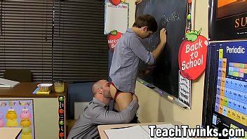 Videos de Sexo Profesor y alumno xxx gay Películas Porno Cine Porno