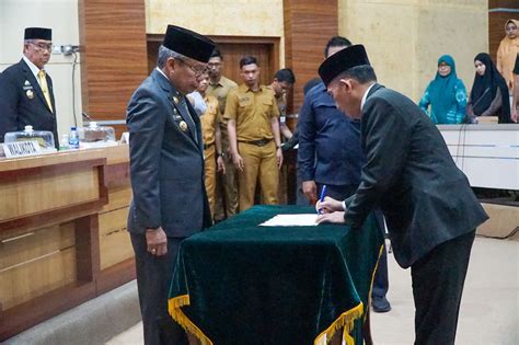 Husni Syam Resmi Dilantik Sekda Parepare BACA PESAN