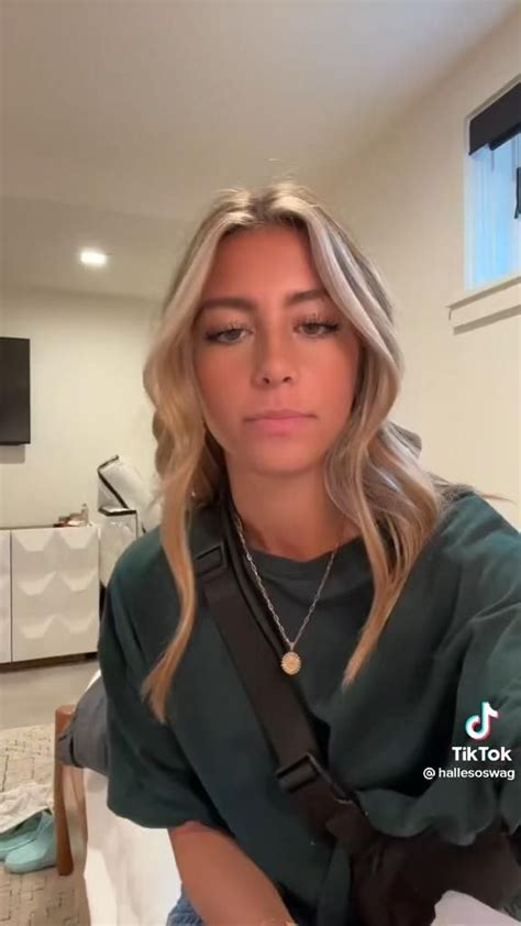 Pin By Marie On Sportoutfits Video In 2024 Medium Length Blonde Hair Going Blonde Light Hair