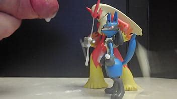 Figuras de Blaziken y Lucario Pokémon XVIDEOS
