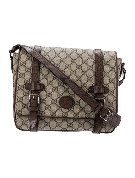 Gucci Gg Supreme Flap Messenger Bag Neutrals Messenger Bags Bags