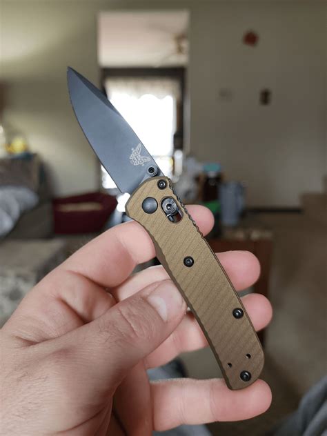 Awt Burnt Bronze Mini Bugout Scales R Benchmade