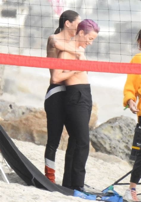 Megan Rapinoe Nude Lesbian Pics Nip Slip At Espy Awards