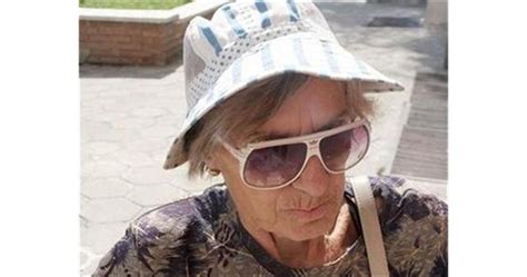 Баба Цеца здрава, но стресирана