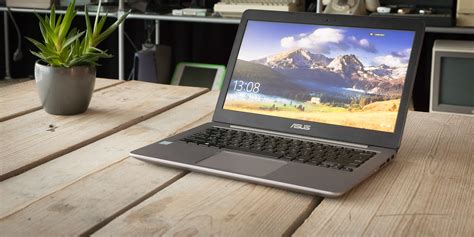 Asus ZenBook UX310 Review - Scherm en accuduur - Tweakers