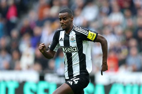 Chris Sutton Makes Alexander Isak Claim Ahead Of Newcastle United Vs